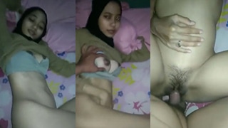 Entot Hijab Gaya Samping di Kostan